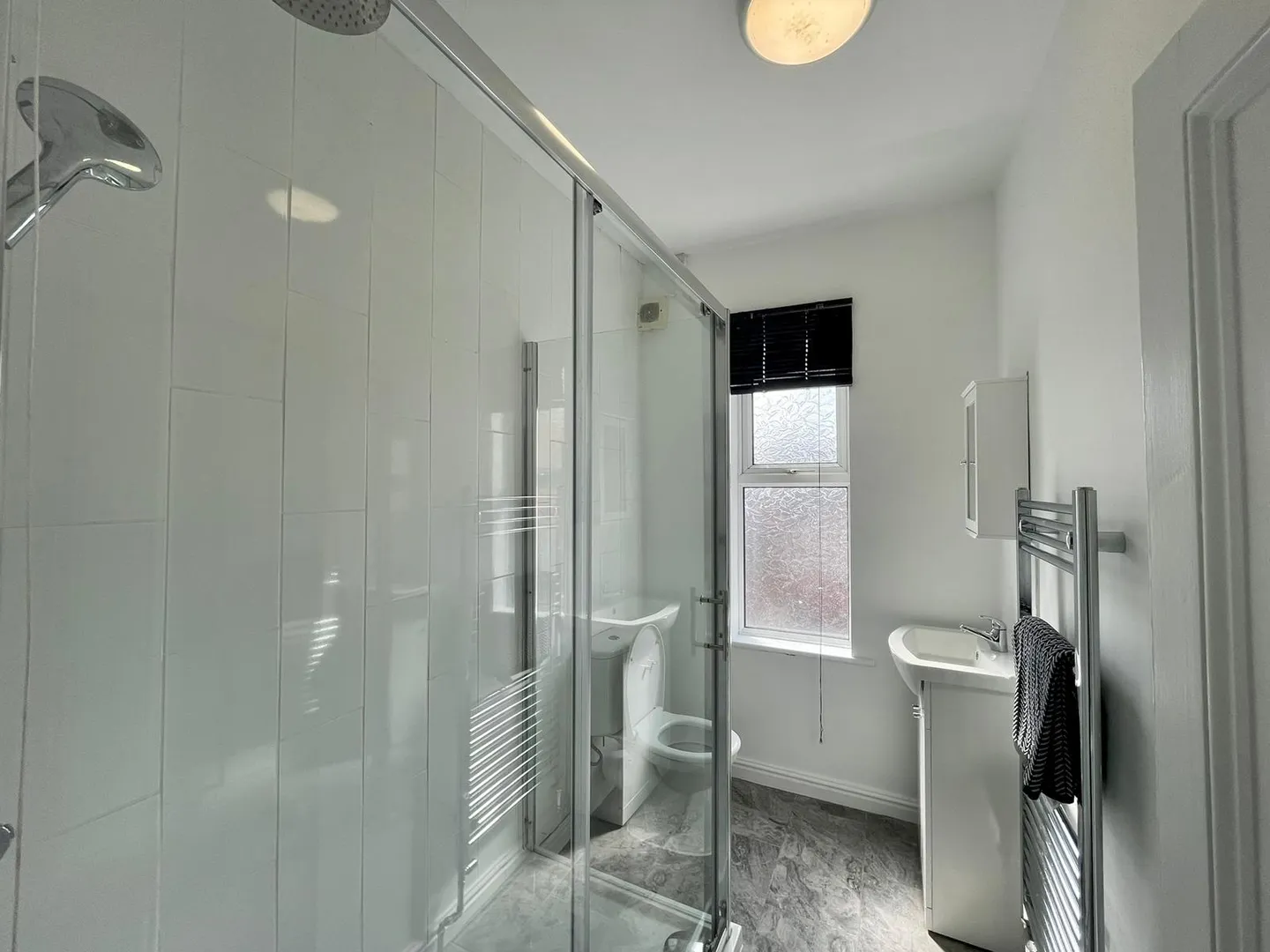 High Street // 4 Bed House // Aug 2026 - Image 5